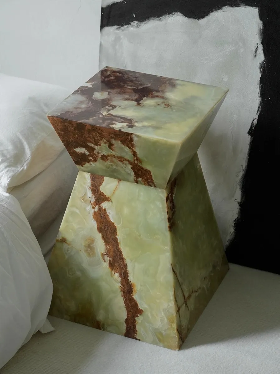 

Натуральный зеленый нефритовый мрамор для домашнего использования, легкий роскошный маленький чайный столик, приставной столик для гостиной, расширенная ваза, украшения, декоративный стол