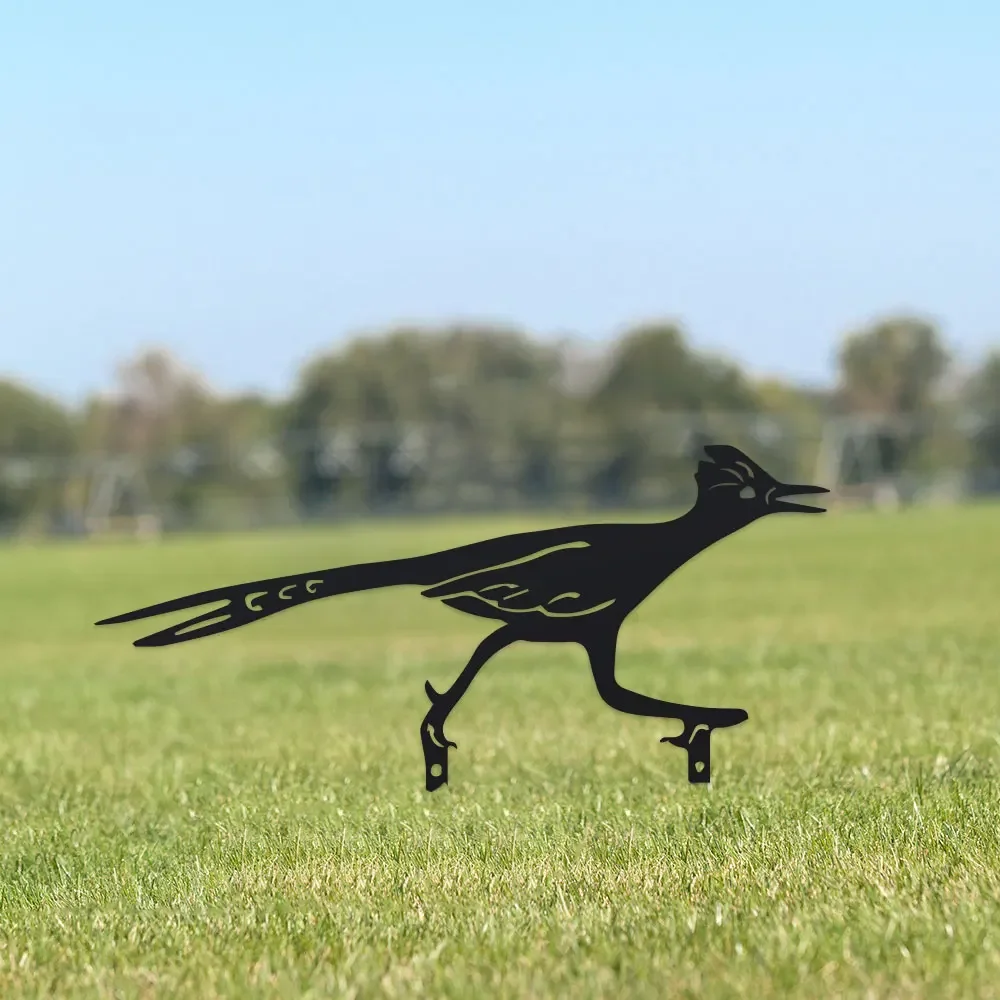 Metal Roadrunner Silhouette Garden Stake - Decorative Outdoor Ground Plug for Farm, Freestanding Artistic Decoration
