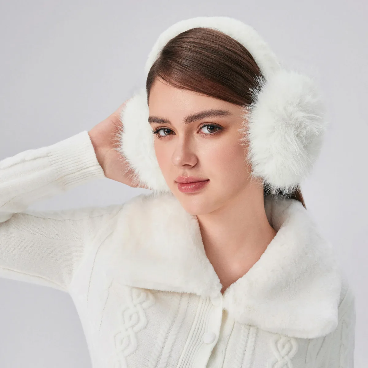 Cozy Foldable Plush Earmuffs for Women - Warm & Soft Perfect for Fall/Winter, Easy Storage Design