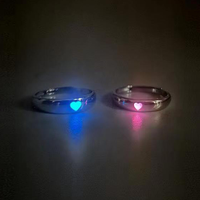 Fashion Blue Love Heart Luminous Ring for Women Men Fluorescent Ring Glow In Dark Adjustable Couple Finger Rings Jewelry Gifts