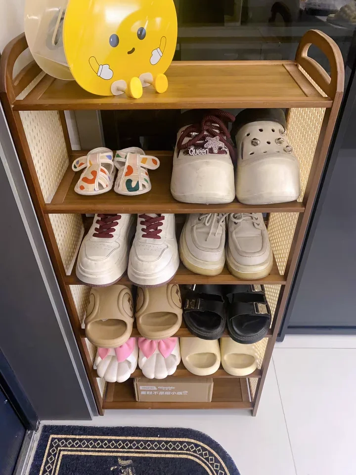 

Vintage Style Shoe Rack Entryway Organizer Luxury Rattan Shoe Cabinet Modern Hallway Storage Shelf Multi-Layer Shoe Organizer