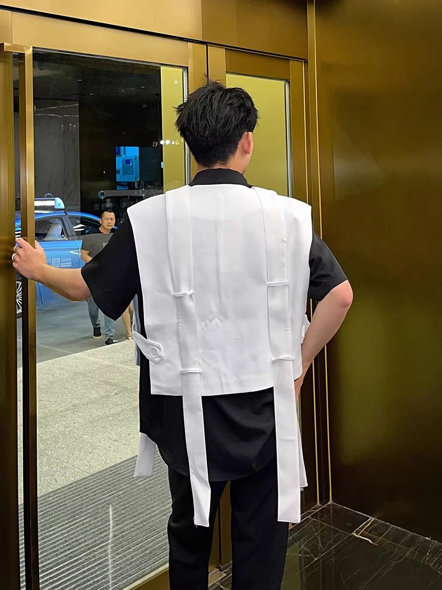 Fashion Suit Vests Men's 2025 Summer New Personality Ribbon Fashion Strap Vest Jackets Male Stylish Solid Color Loose Tank Tops