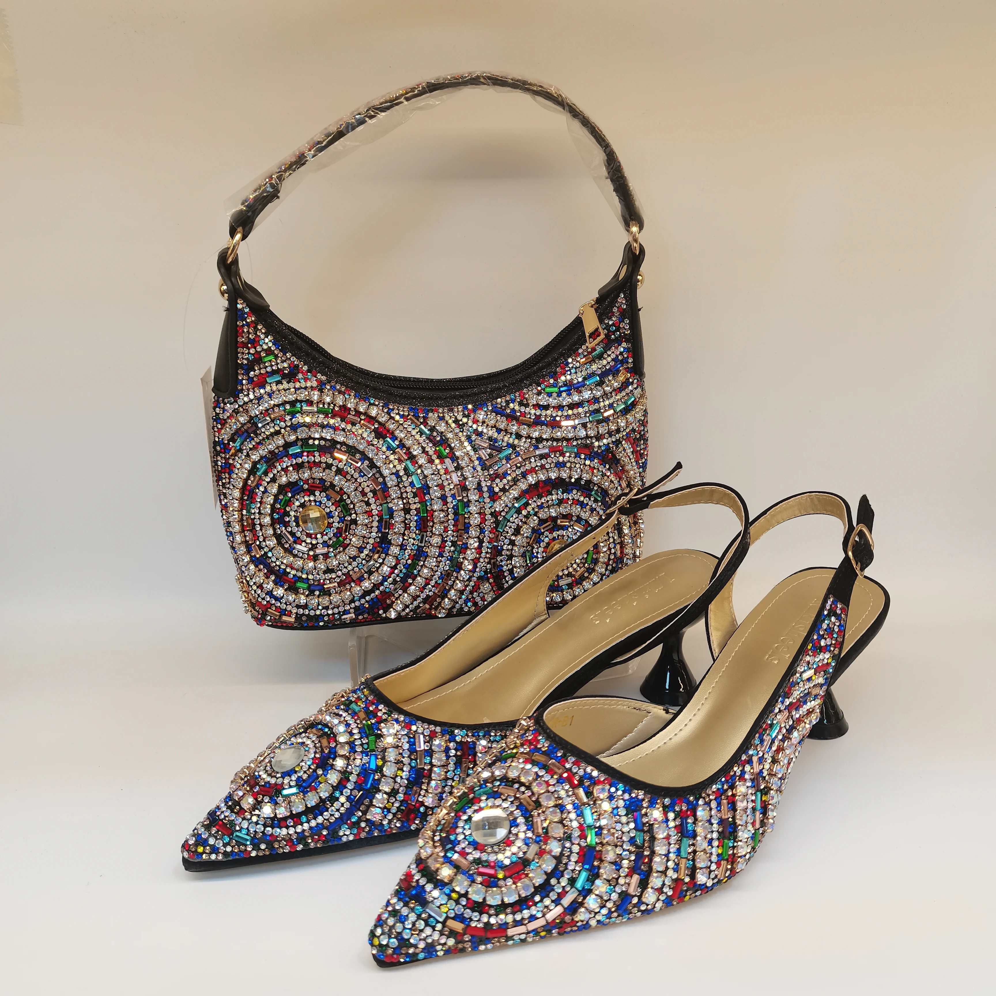 

Новые элегантные нигерийские женские туфли золотого цвета на каблуке с комплектом сумок со стразами итальянского дизайна для вечеринок