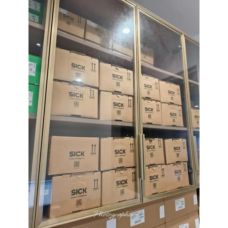 1PCS New Fast Shipping  DHL LUT9B-11626  1047056 Optical Data Transmission LUT9B-11626 1047056 Brand New