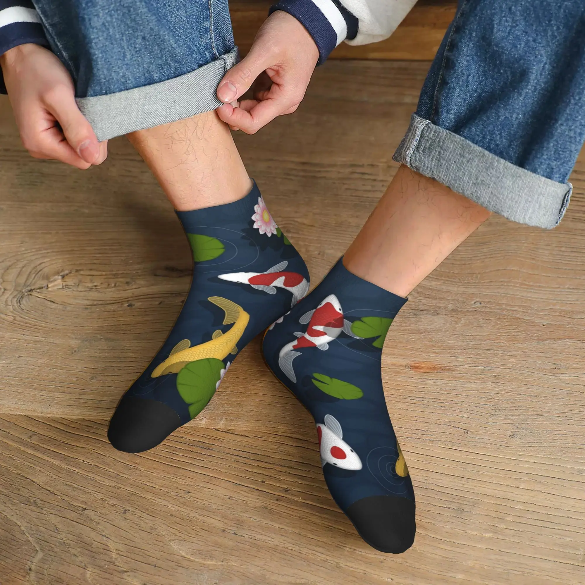 All Seasons Japanese Koi Fish Pond Socks Harajuku Super Soft Crew Socks Funny Stockings for Men Women Gifts