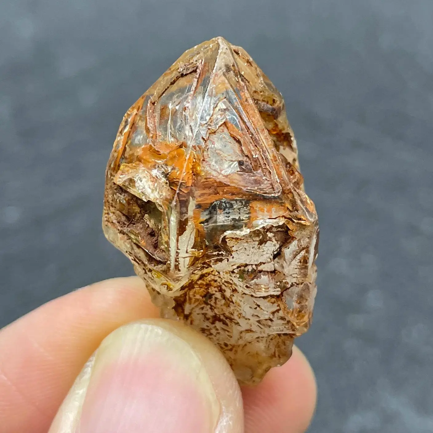 Natural Stone Red Skeletal Crystal Mineral Specimen Clear Quartz Raw Rock Decoration Rough Polished Healing Madagascar