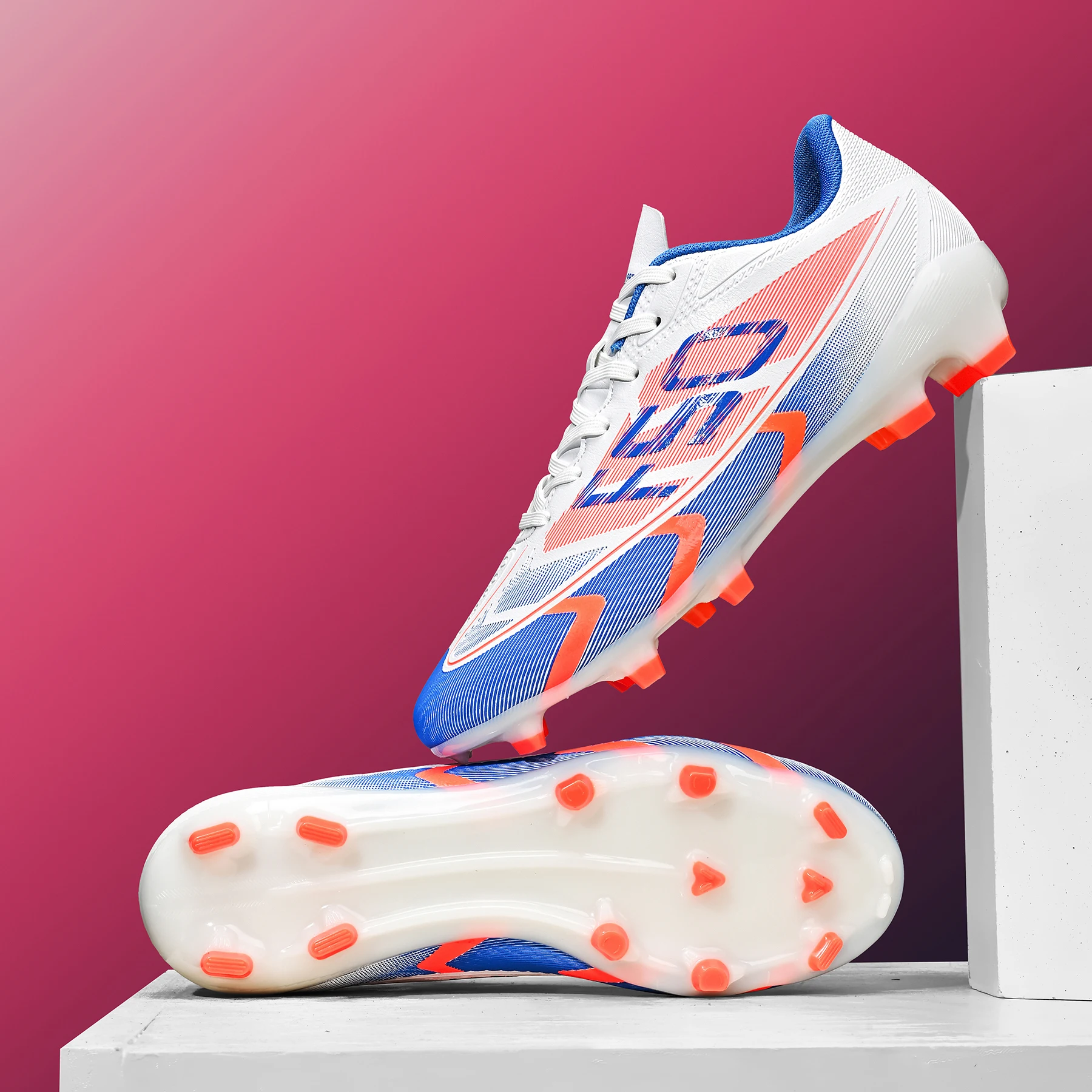 جديد الرجال أحذية كرة القدم المرابط للجنسين مباراة أحذية رياضية TF/FG الكبار العشب رائجة البيع أحذية كرة القدم خفيفة عالية الجودة المهنية