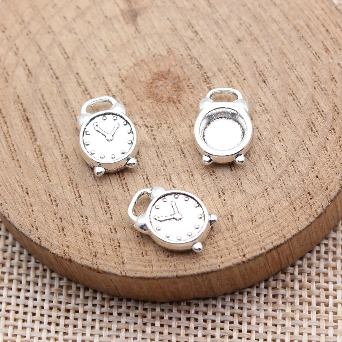 40pcs 13x9.5mm(0.51x0.37inch) Antique Silver Color Alarm Clock Charms Jewelry Making DIY Accessories