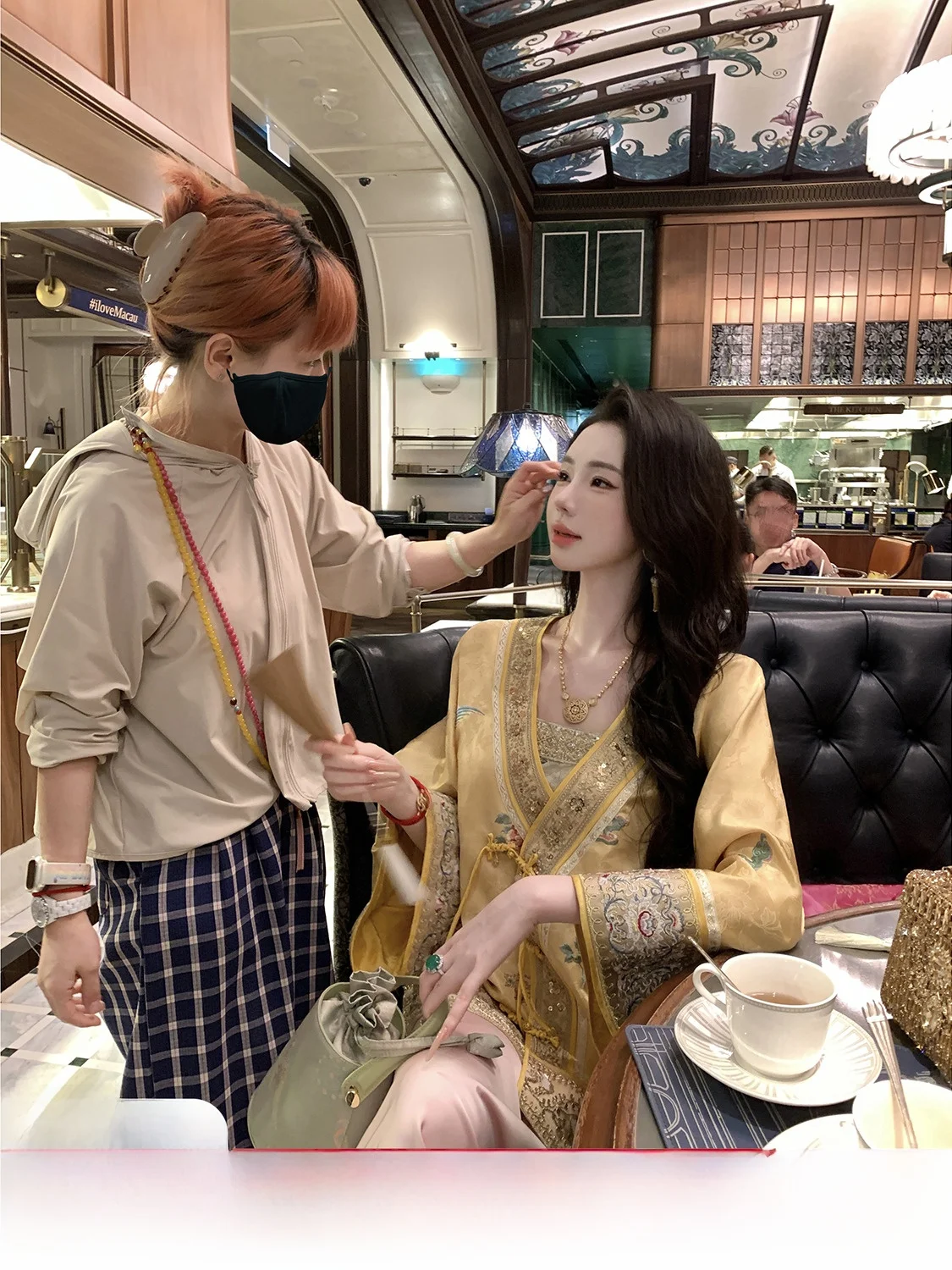 

Новая китайская национальная мояя ранняя осень, тонкая верхняя одежда с вышивкой Феникса, приподнятый цветочный узор, женская куртка