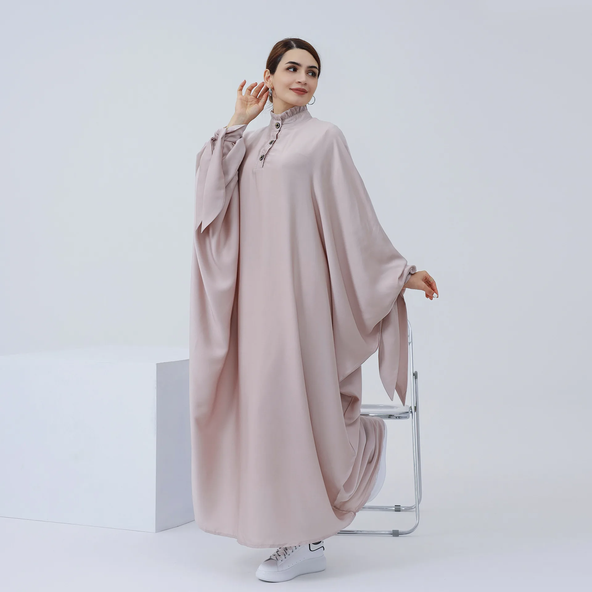 

2024 New Elegant Muslim Dress for Women Dubai Abaya Bat Sleeve Turkey Kaftan Islamic Clothing Arab Hijab Robe Vistidos Musulmana