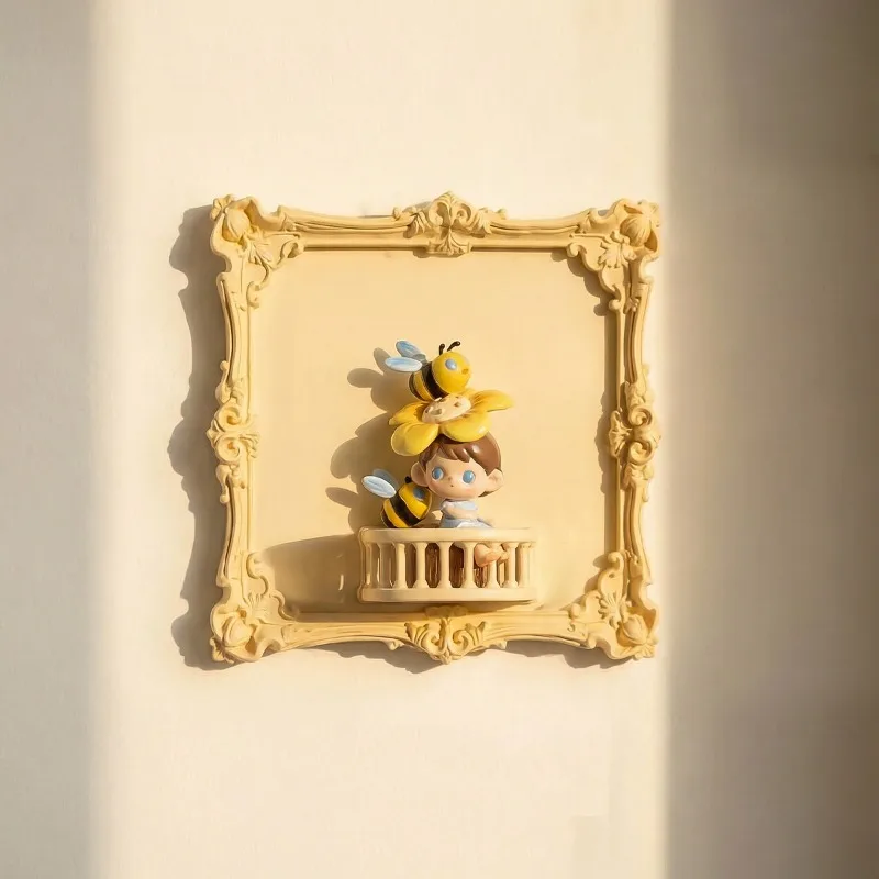 Rococo Style Carved Wall Display Frame Magnetic Back Decor Picture Frame Optional Tiny Lamp for Blind Box Mini Figure Ornament