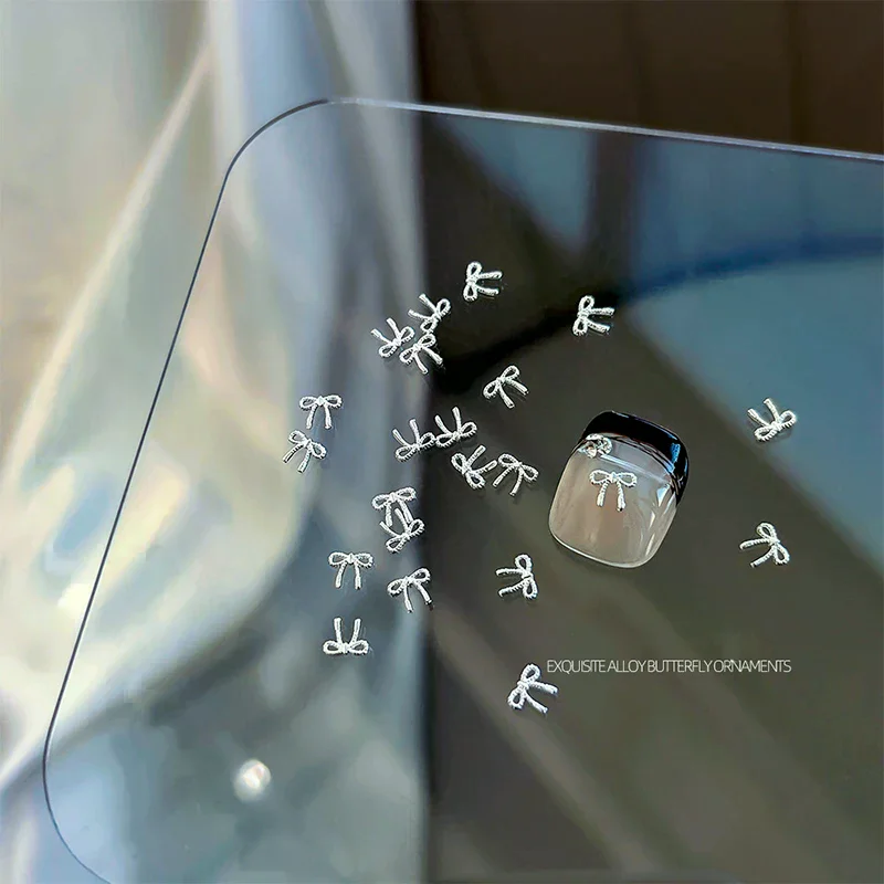 10 pezzi di lusso Kawaii Bow Nail Art Charms 3D lega giapponese papillon gioielli unghie strass decorazione accessori fai da te