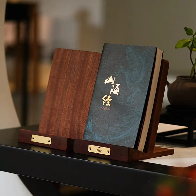 ✨ Vintage Wooden Book Stand, Decorative Hardcover Display Holder, Retro Desk Reading Rest with Metal Nameplate, Office Organizer