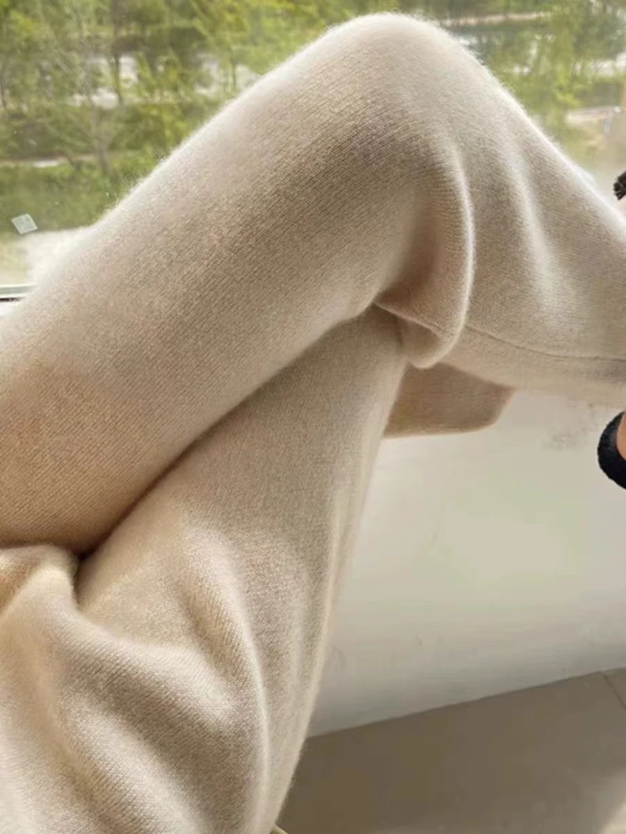 High-end cashmere wide-leg pants women's knitted drape mopping pants 100% cashmere wearing soft waxy straight pants.