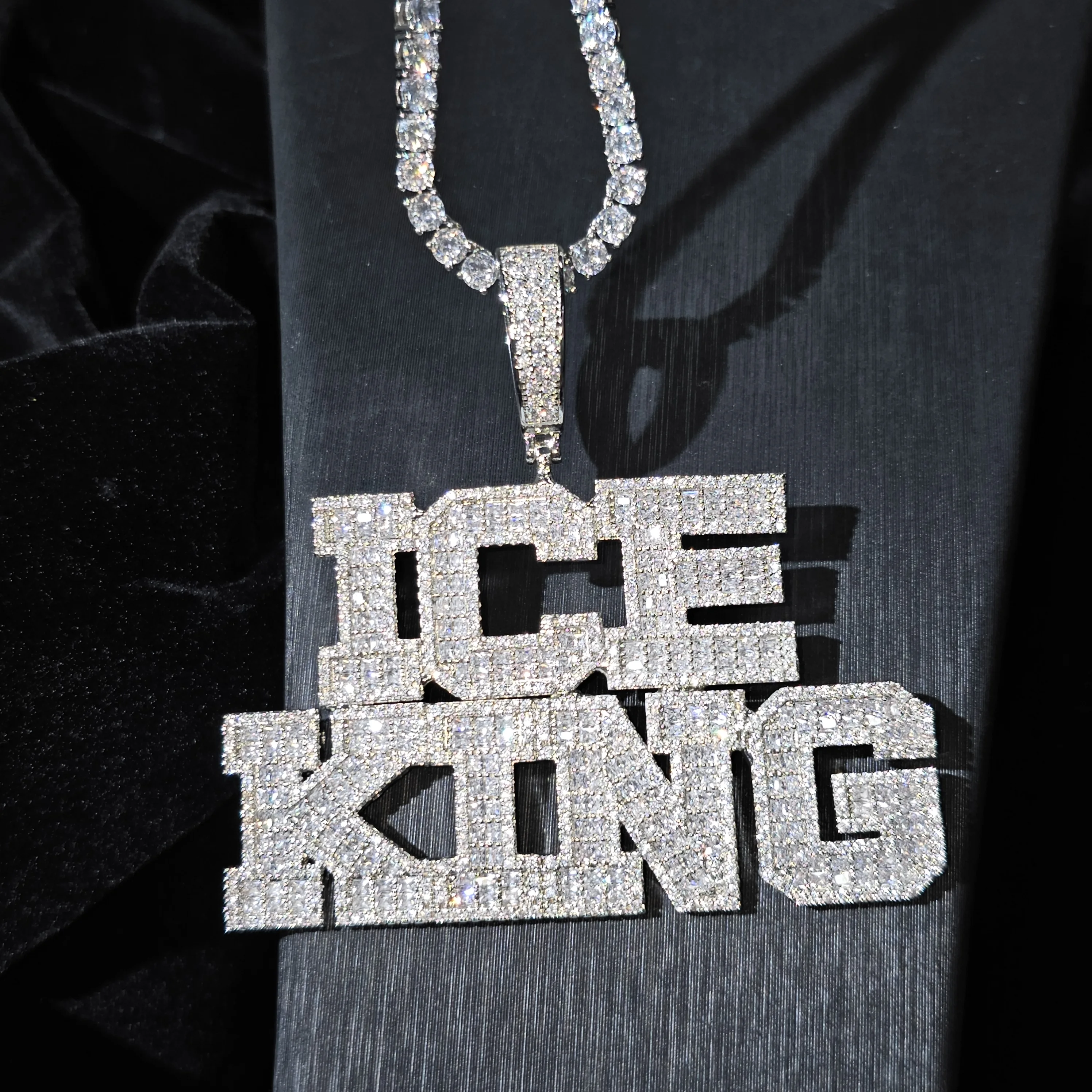 

Customized Name Ice Out Necklace Cubic Zirconia Letters with Tennis Chain Hip Hop Pendant For Men Women Hip Hop Jewelry Gifts