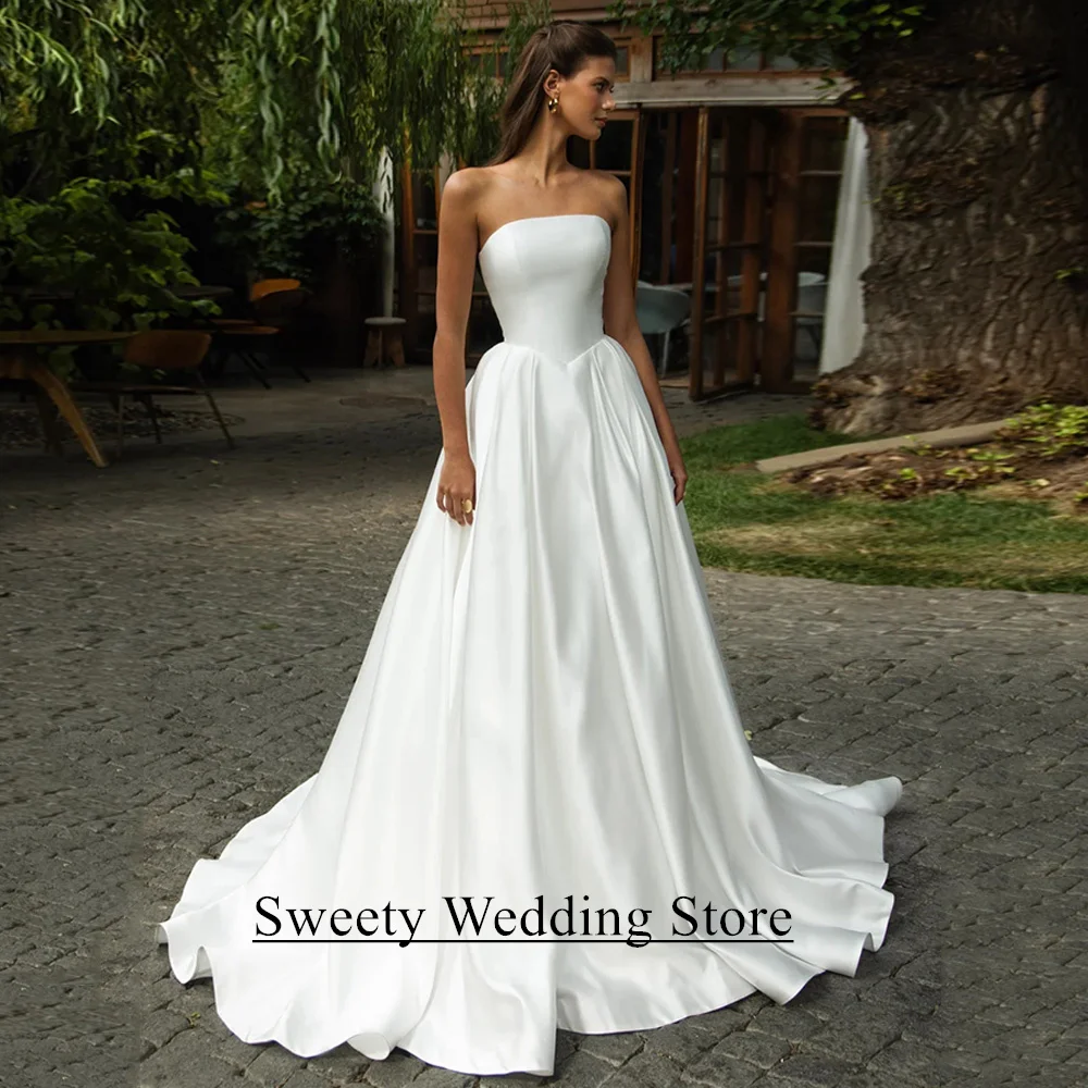 Affascinante abito da sposa semplice personalizzato senza maniche senza spalline cerniera posteriore Sweep Train A Line abito da sposa Vestido De Noiva