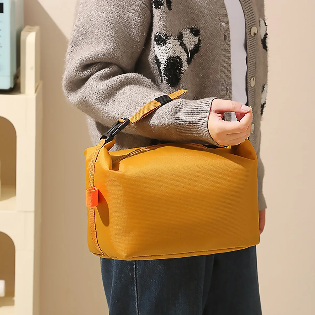 

Foldable insulated lunch box bag for office workers, portable lunch box bag for students, waterproof and oil resistant rice bag