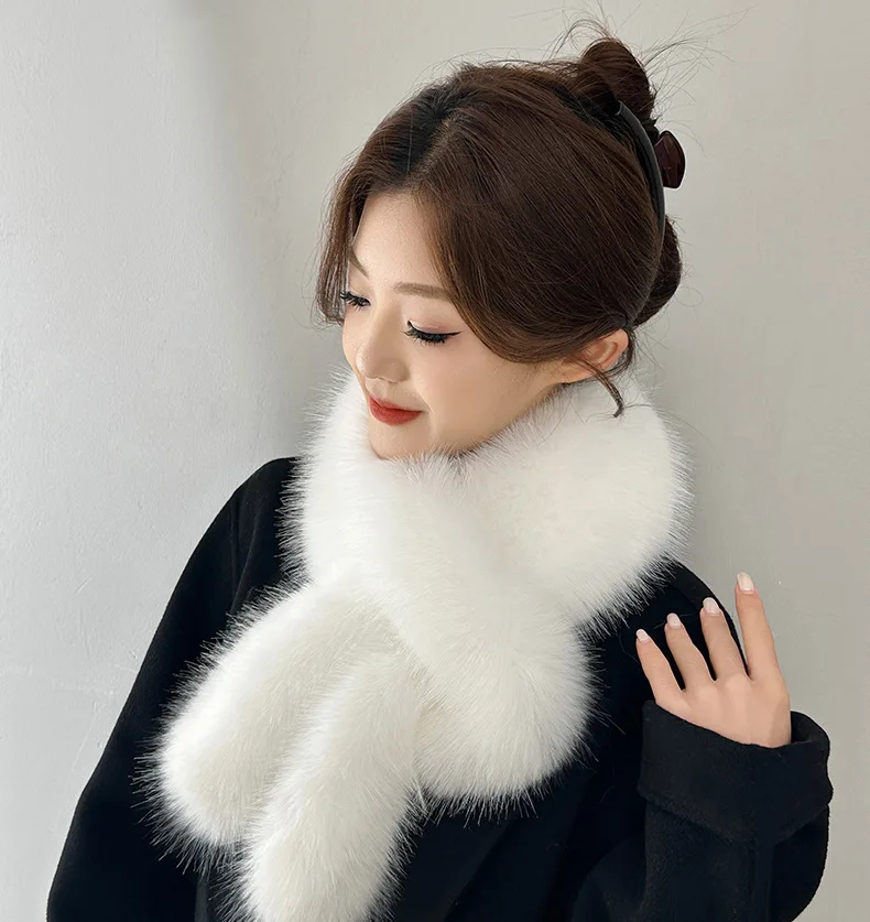 فرو الثعلب الصناعي سميك ودافئ من القطيفة بياقة شتوية وشاح شتوي بلون سادة
