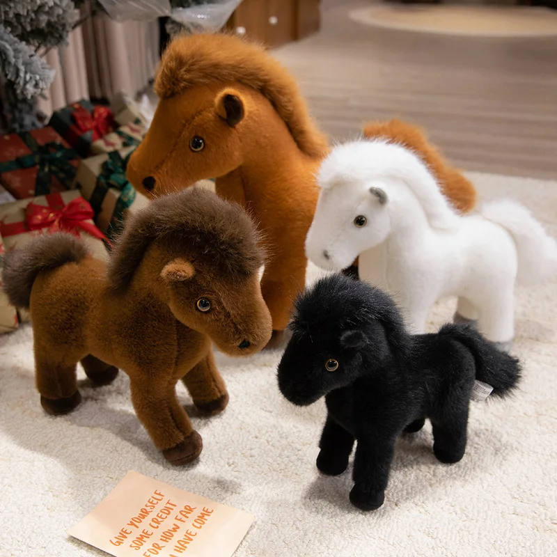 2025 heißer Verkauf kleines Pferd Plüschtiere hochwertige gefüllte lebensechte stehende Pose Pony Puppe hübsche Desktop-Dekoration Kinder Begleiter