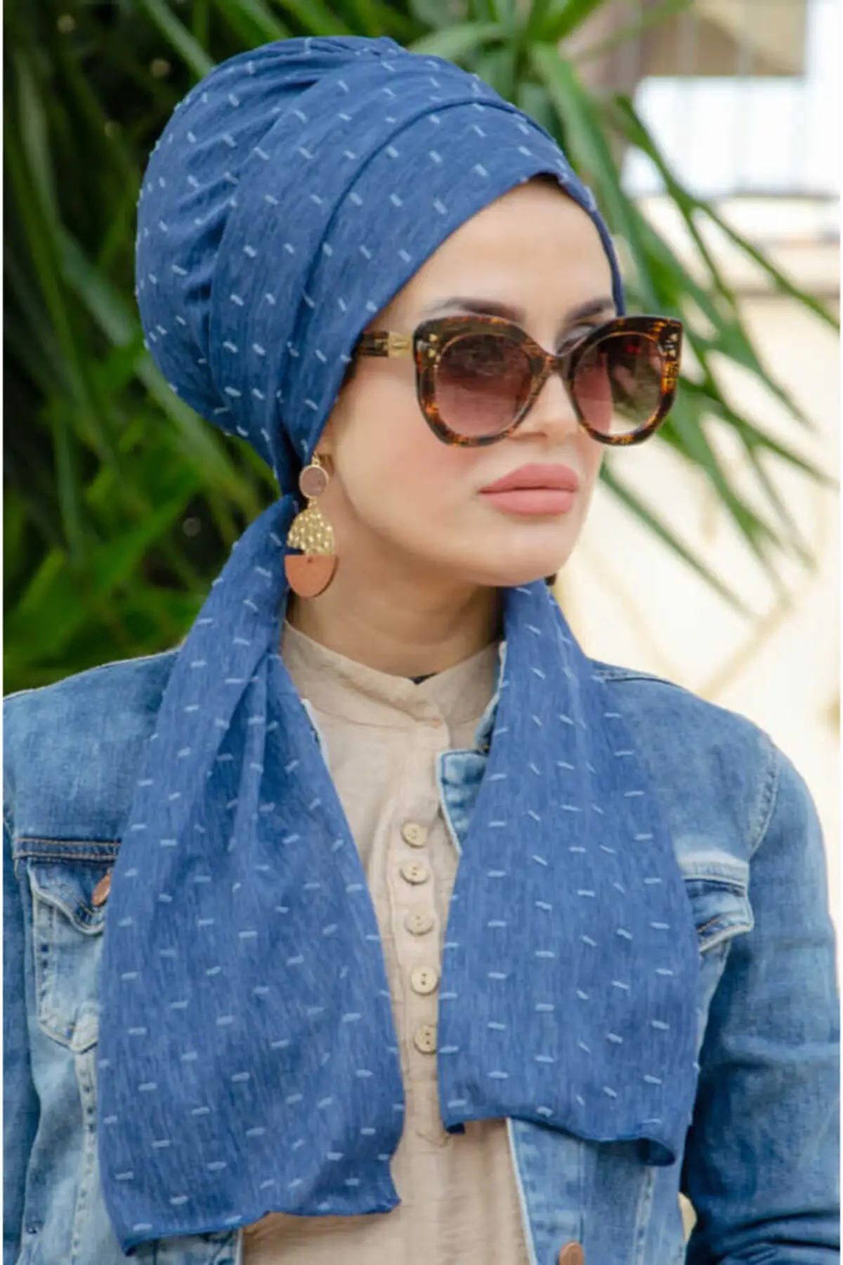 Frauen Blau Pompon Rosshaar Knochen