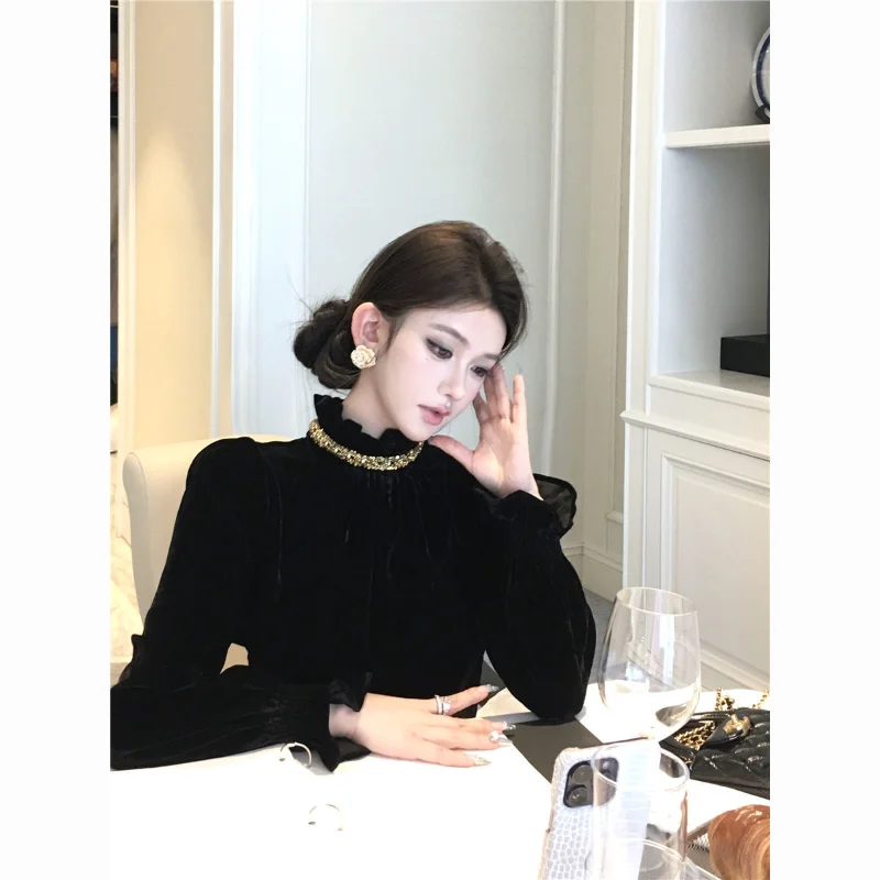 

Gold Velvet Stand-up Collar Sequined Slim Fit Shirt with Long Sleeves