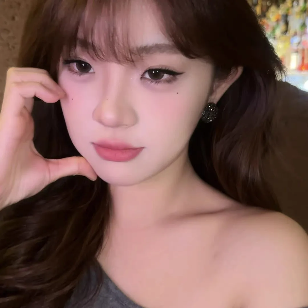 ليلة داكنة رمادي أسود تألق المياه الماس أقراط مستديرة 2025 جديد مجوهرات صغيرة ومتعددة الاستخدامات هدية مهرجان المرأة