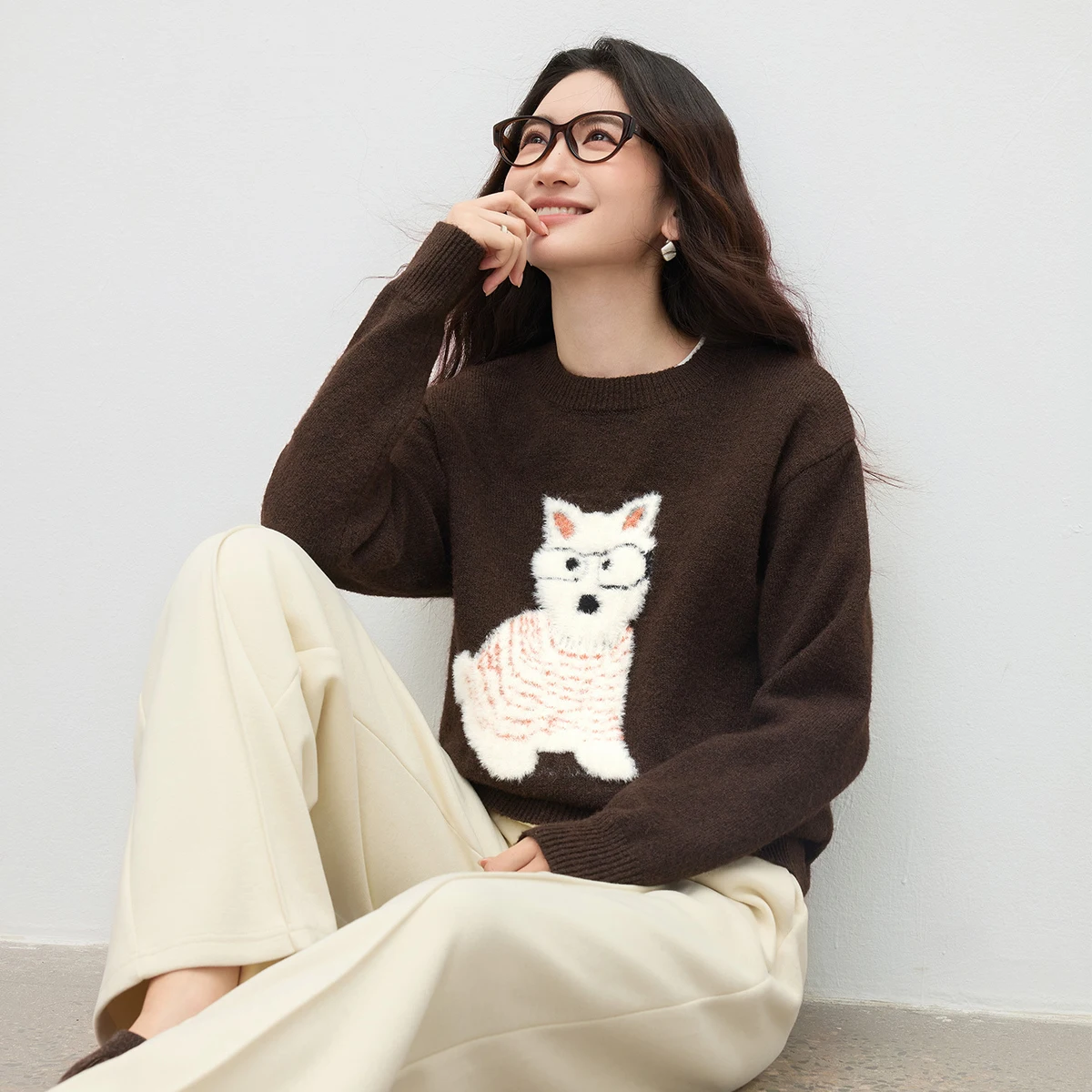 SENTUBILA Women's Pullover 2025 Autumn Contrast Color Dog Jacquard O-Neck Sweater Loose Fit Casual Ladies Jumpers W54EE4236