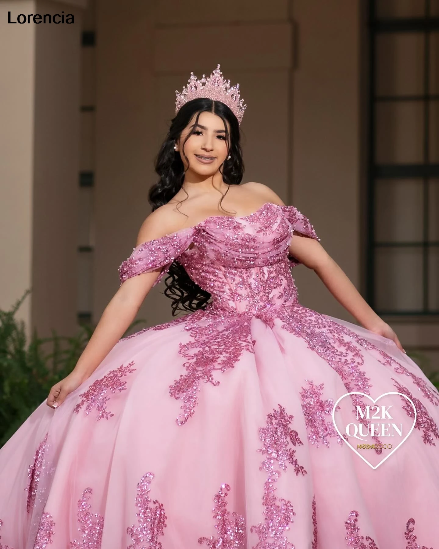 Spersonalizowana błyszcząca meksykańska różowa sukienka na quinceanera 2024 Suknia balowa Koronkowa cekinowa aplikacja Frezowanie Sweet 16 Vestidos De 15 Años YQD903