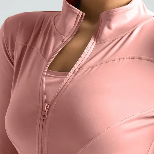 מעילים ומעילים