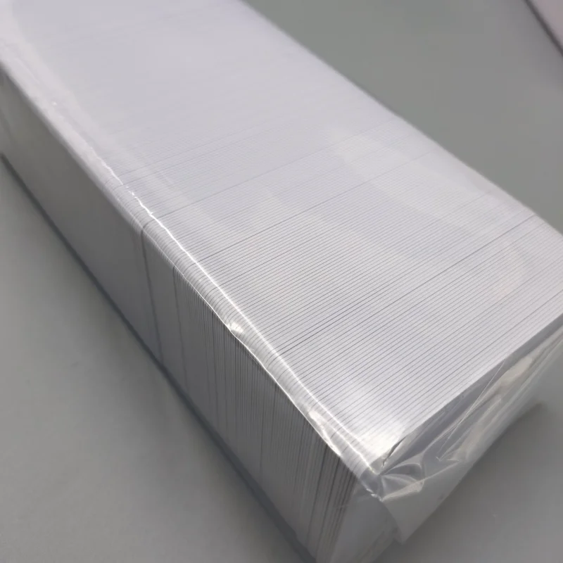 10 stuks hoogglans blanco PVC visitekaartje ontwerp logo naam dank u ID-kaart waterdicht en dubbelzijdig afdrukken NIET NFC-kaarten