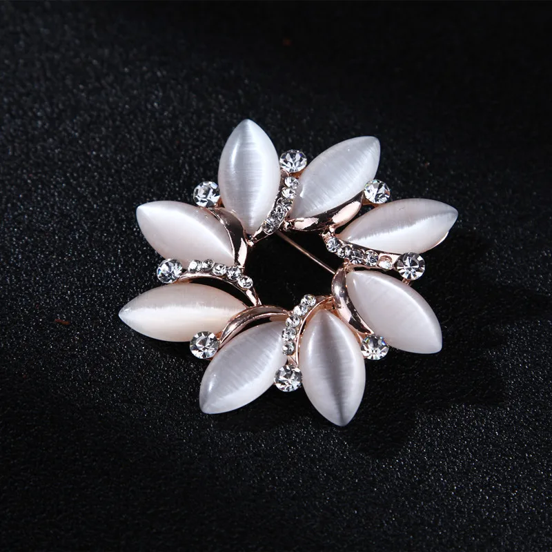 

Fashion Corsage Jewelry Shiny Rhinestone Flower Opal Ring Brooch Temperament All-match Clothing Accessories 2 Pcs/bag