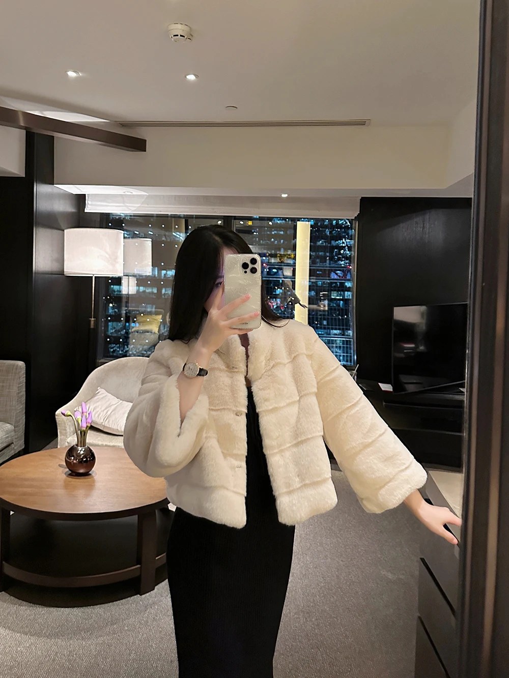 

Женская роскошная куртка из искусственного меха норки, корейская версия, для повседневной носки, в корейском стиле, для работы и отдыха.