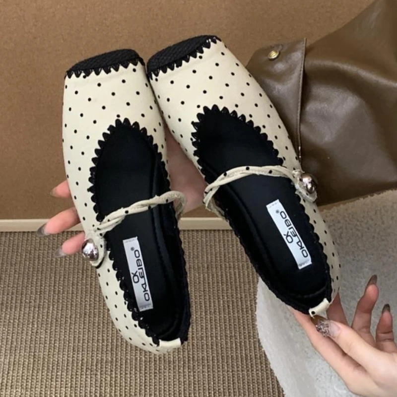 

Fashion Polka Dot Design Low Heel Pumps Women High Quality Faux Suede Pearl Buckle Decoration Mary Jane Shoe Cozy Non Slip Flats