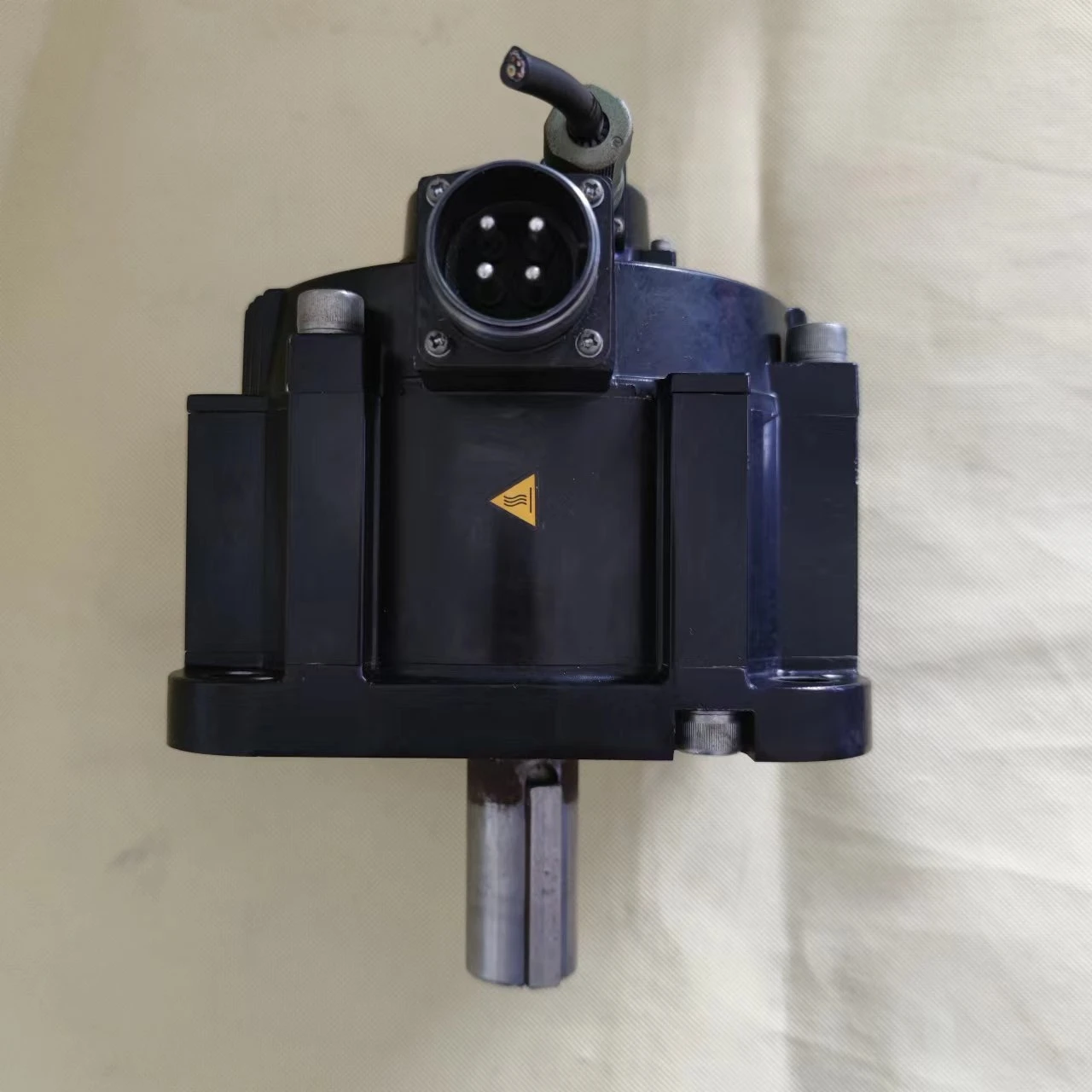 

Dismantling Yaskawa 7 Series 3000 Watt Servo Motor SGM7G-30AFC61