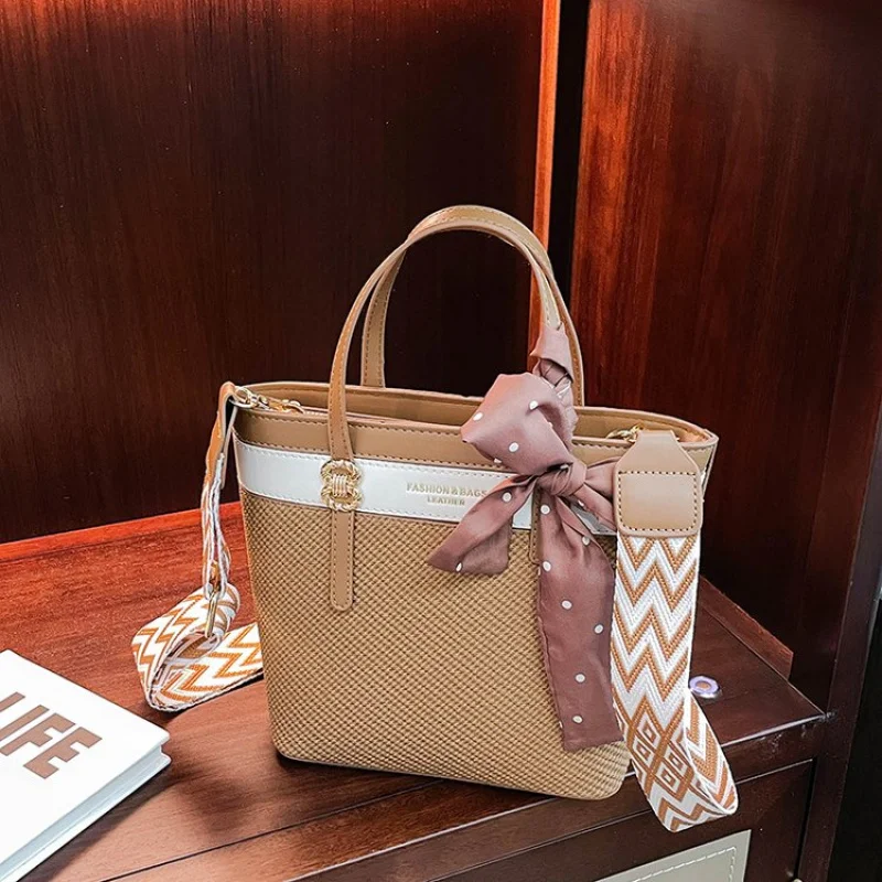 

Stylish Leather Tote Bag For Ladies, Fashionable Shoulder Bag, Elegant Crossbody Handbag By Famous Designer