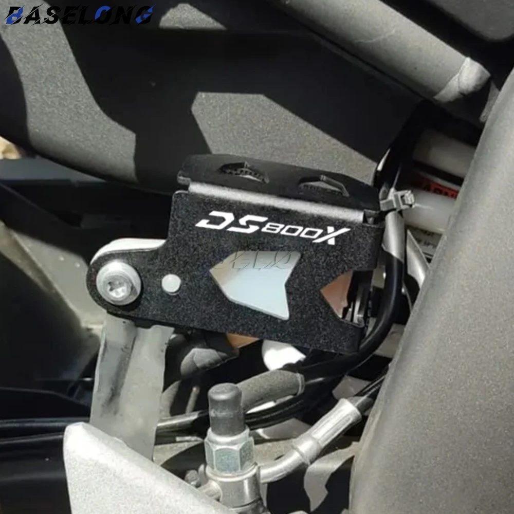 

Motorcycle Rear Brake Fluid Reservoir Cover Guard Oil Cup Protector For Voge DS800X DS625X DS525X 500AC 525AC 525ACX RR660S 2026