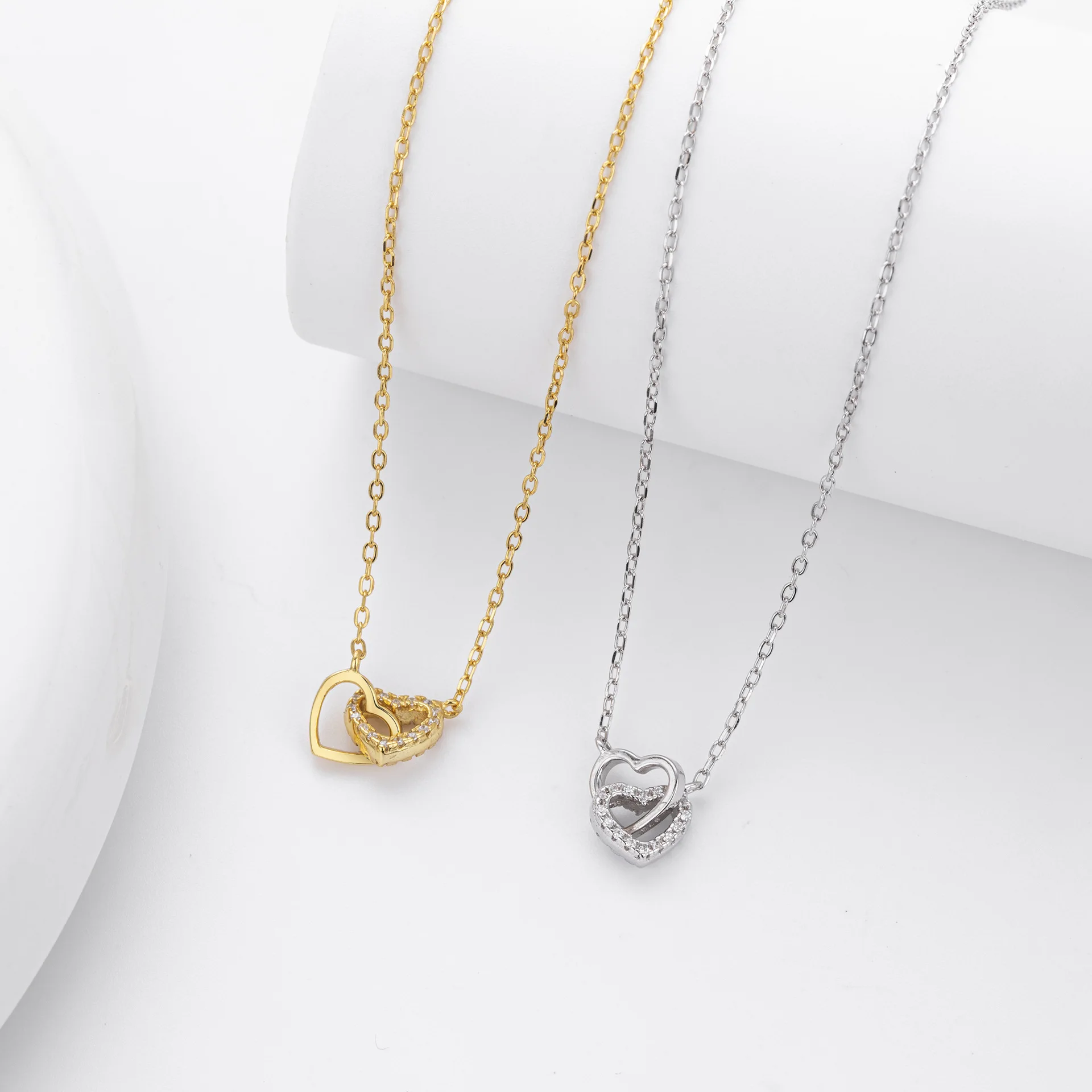 Withered S925 Sterling Silver Necklace With Fashionable Zirconium Inlay And Interlocking Collarbone Chain Accessory