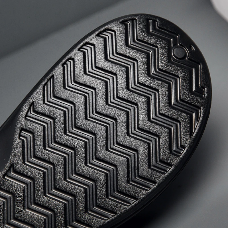 Men Waterproof Chef Shoes Non-slip and Oil-proof Kitchen Shoes Operating Room Slippers Summer Spring and Autumn Outdoor Clogs - view 3