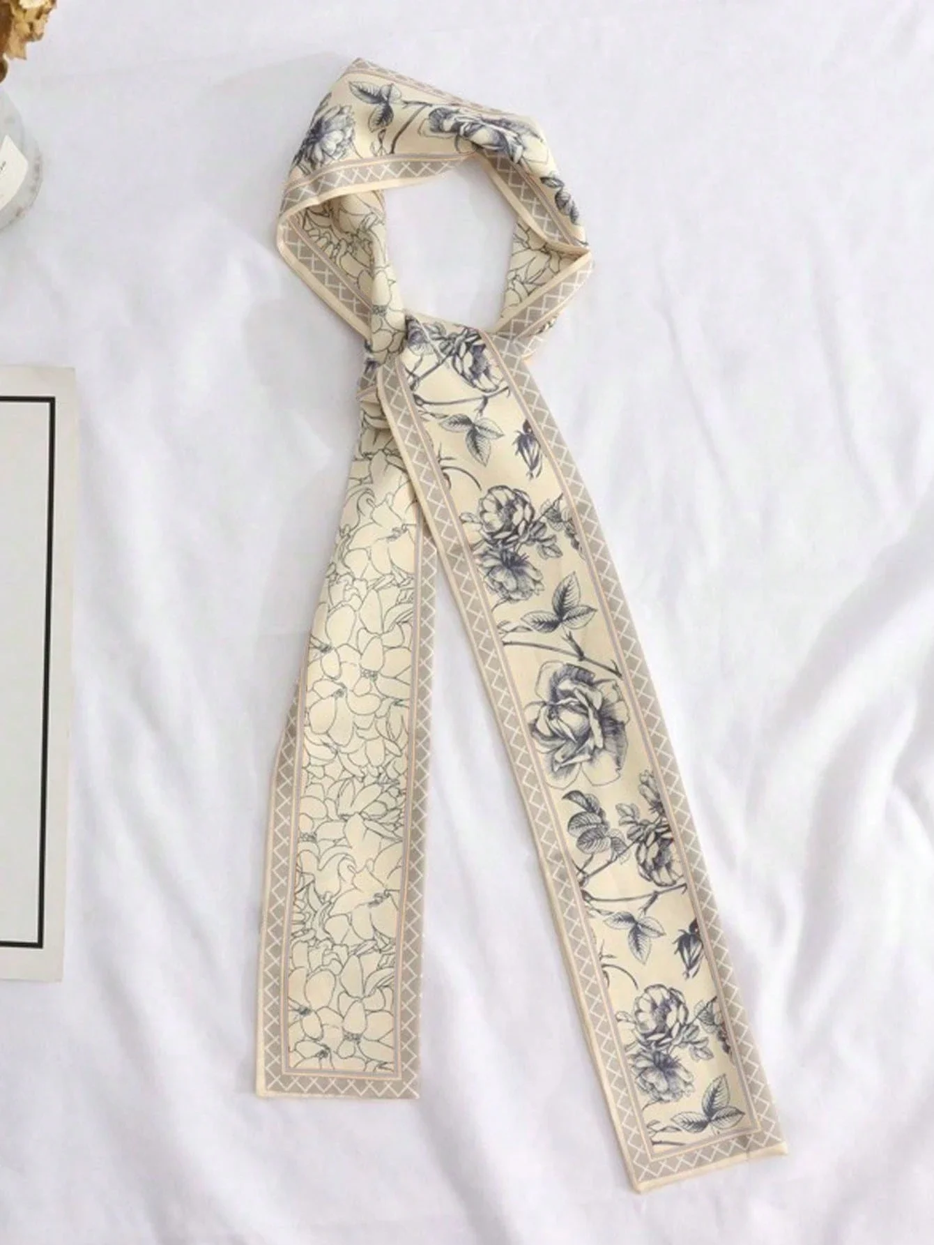 

3pcs Women Floral Printed Faux Silk Narrow Scarves For Neck Hair Bag Decoration