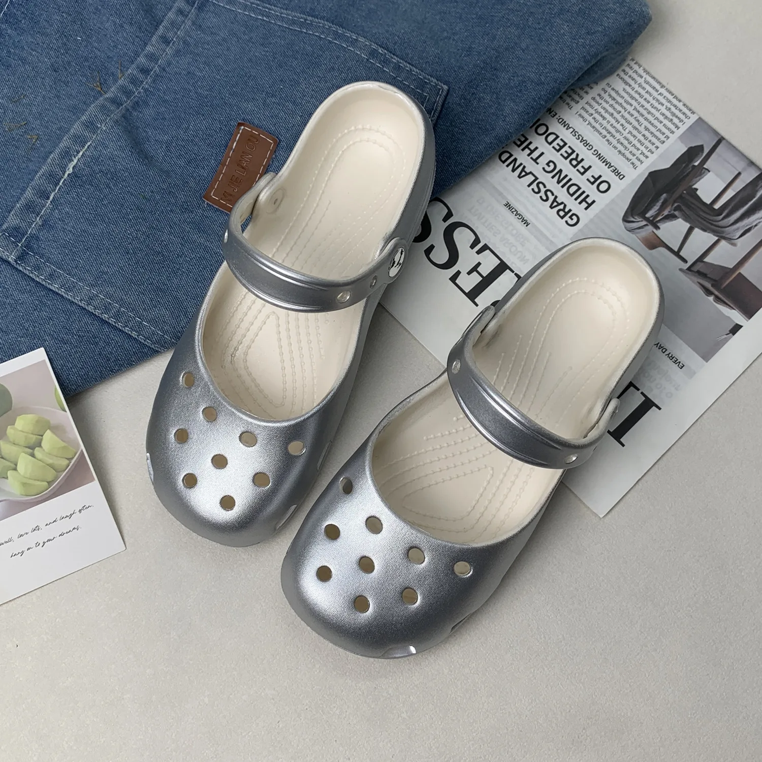 2026 Sommer Neue Damen Niedliche Ballett-Lochsandalen Retro EVA Outdoor Mary Jane Schuhe Rutschfeste Outdoor-Strandsandalen – Detail 4