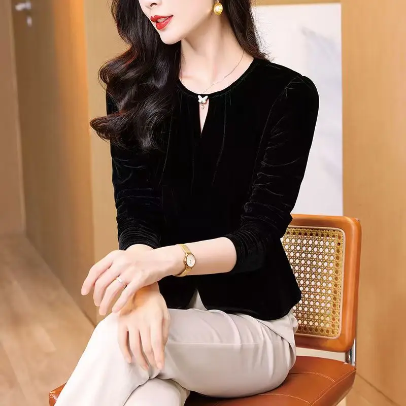 Camicia a maniche lunghe in velluto tinta unita primavera donna O collo Slim Casual elegante farfalla design coreano camicetta Top 2025 Blusas Mujer