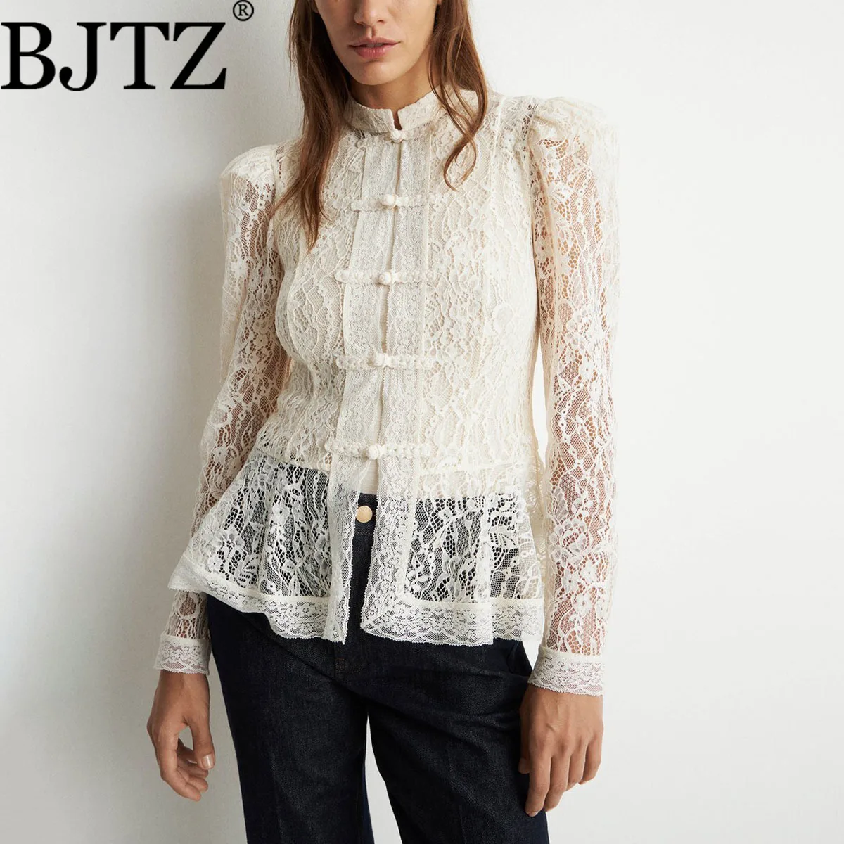 

2026 Spring Autumn Women's Chinese Style Lace Blouse Puff Sleeve Frog Button Slim Fit Elegant Commuter Fashion Blouse For Ladies