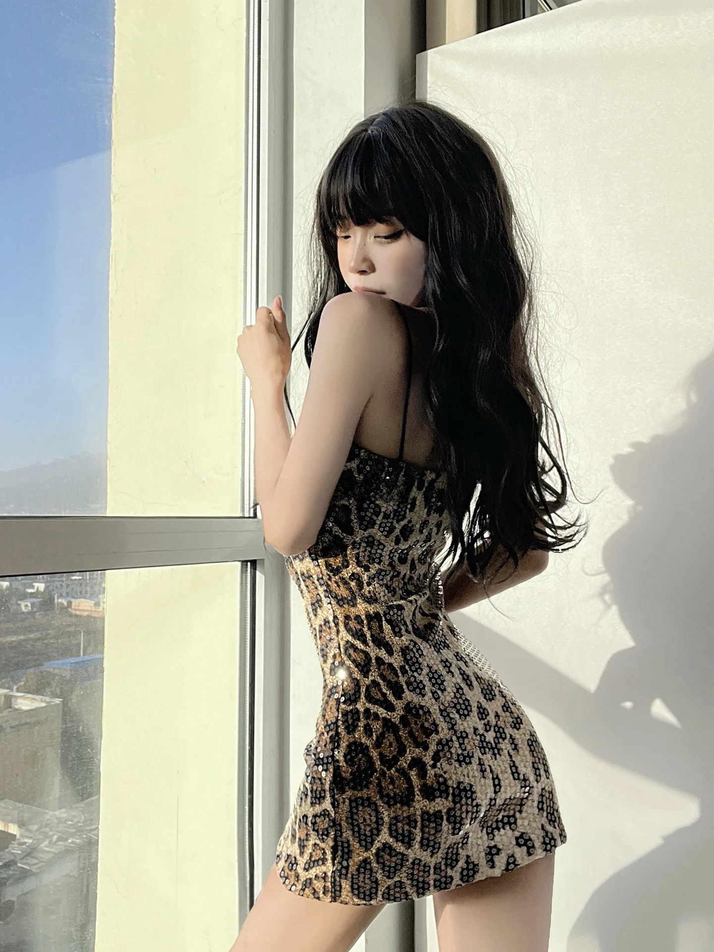 

American Retro Spicy Girl Leopard Print Sequin Bridesmaid Short Skirt Women Summer Slim Fit Waist Cinching Bodycon Skirt
