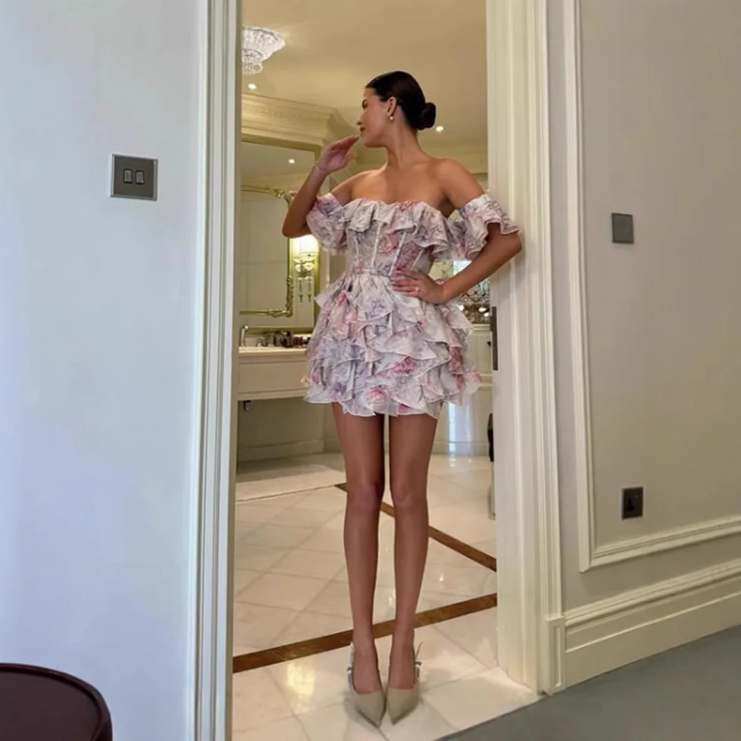 فستان نسائي صيفي جديد موديل 2025 بدون حمالات بدون أكمام للولائم مثير بكتف واحد فساتين نسائية مطبوعة بالزهور