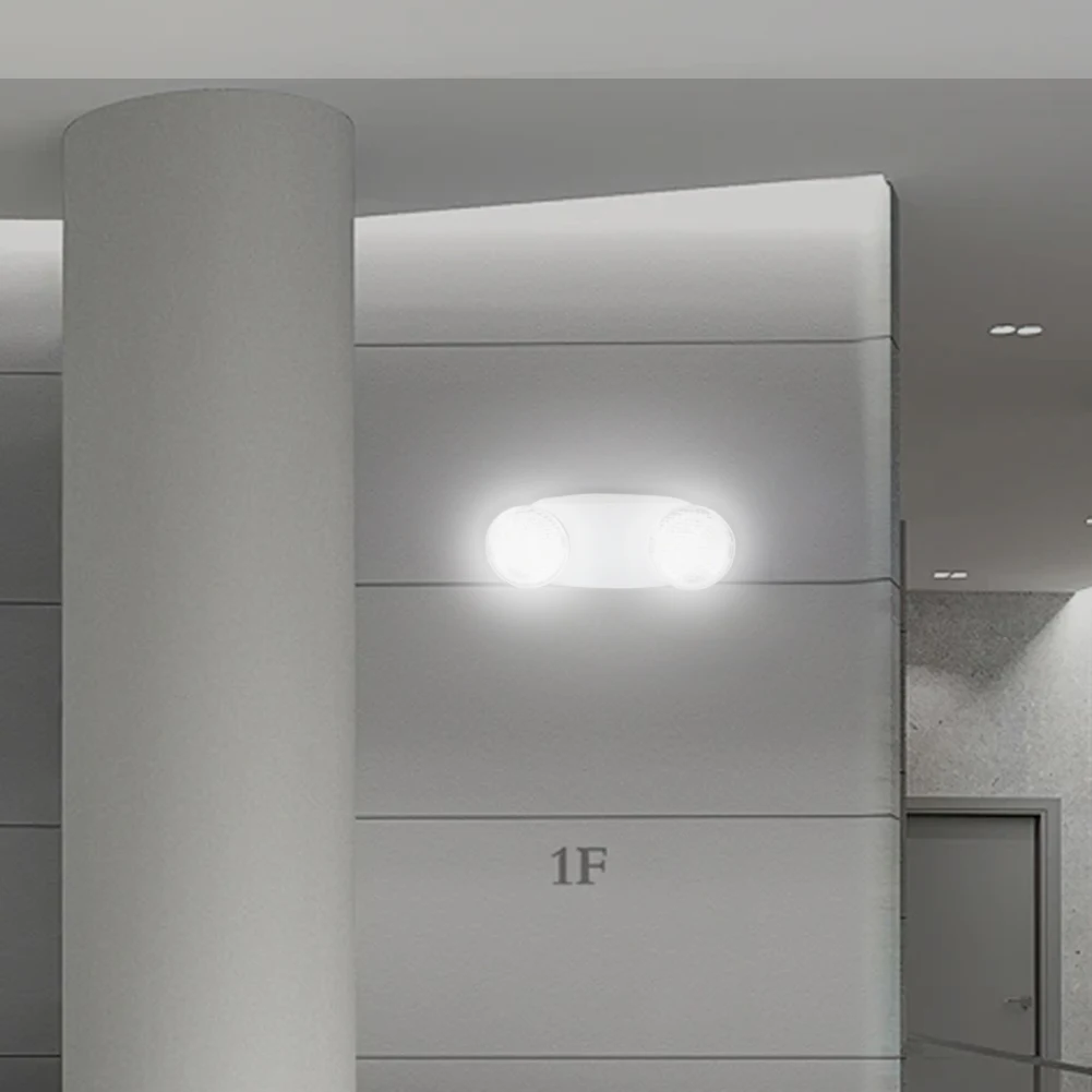 Witte Veiligheid Verstelbare Noodverlichting Ip30 Waterdicht Voor Thuis Twee Hoofd Led Lamp Plug In Commerciële Hotels Met Batterij Back-Up
