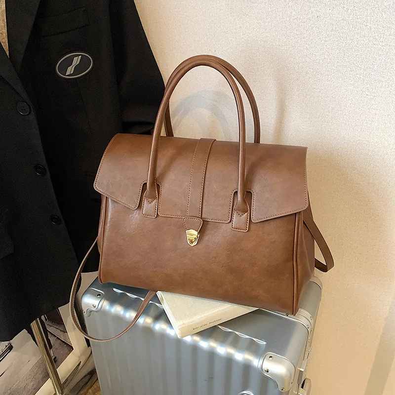 

Stylish Women's Crossbody Handbag with Large Capacity for Commuting Business Trips and Daily Work with High - end Look