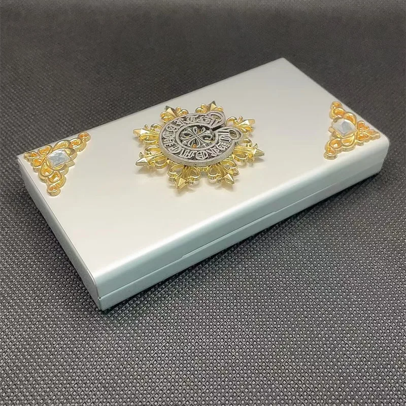 

Creative Slim Cigarettes Case 110mm Pocket Cigarette Storage Metal Moisture Cigarette Case with Clip Smoking Accessories