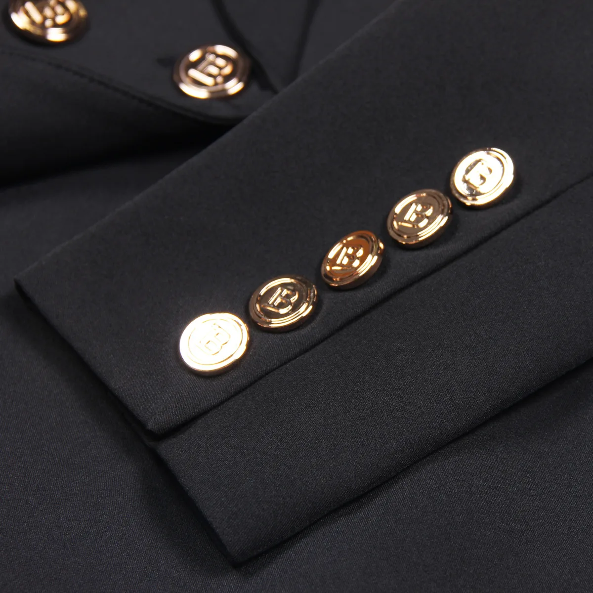 2024 Autumn High Quality Luxury Gold Button Women\'s Modern Blazers Shawl Collar New in Jackets Ladies Black Slim Fit Suit Spring