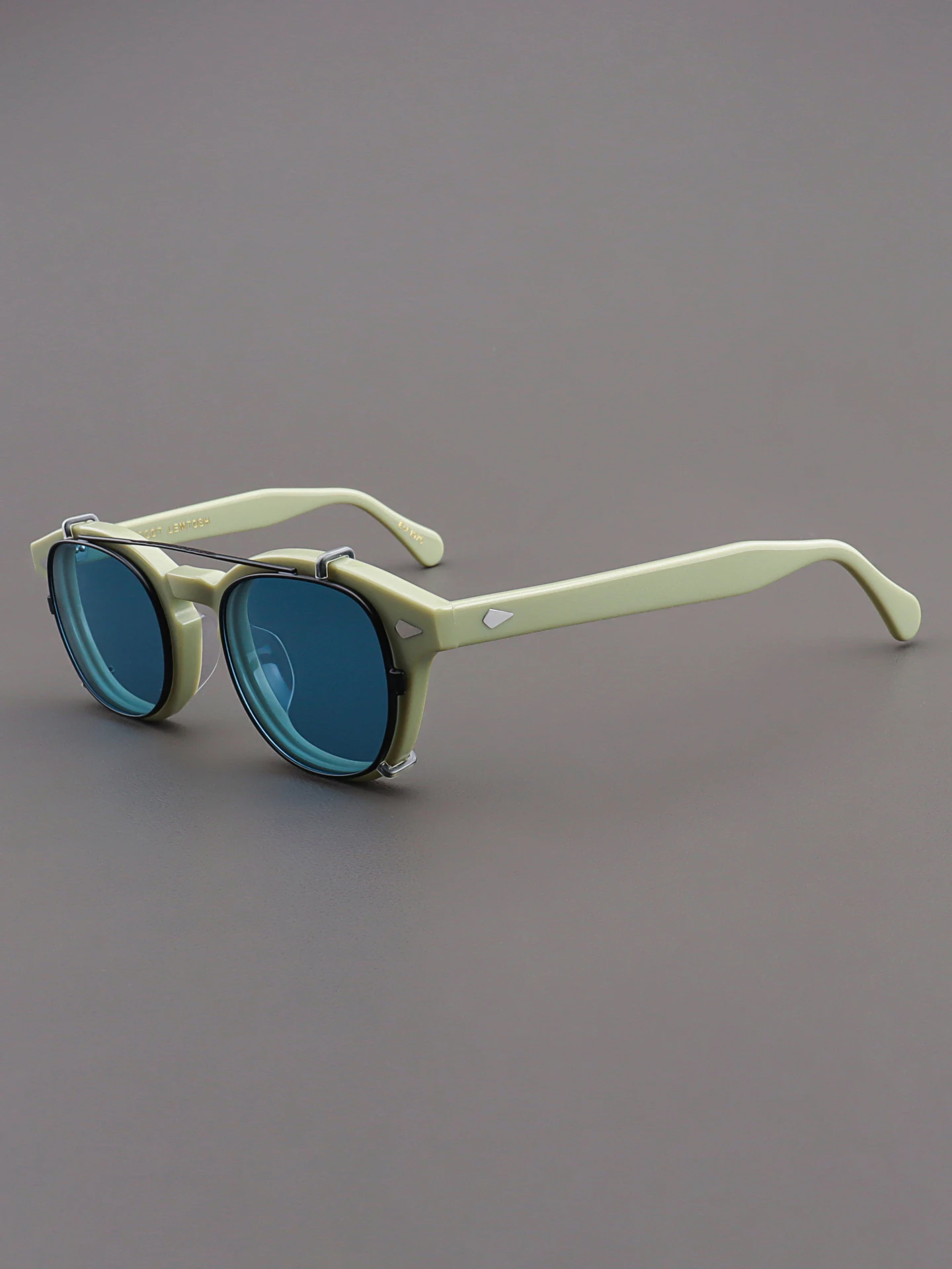 moscot-lemtosh-unisex-sunglasses-green-frame-oval-shape-large-and-small-size-men's-and-women's-blue-with-clip-on-glasses
