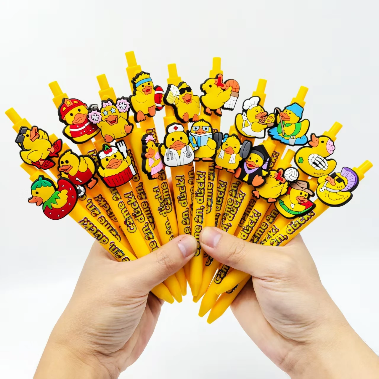 8 PCS / 12 PCS / 14 PCS / 15 PCS / 20 PCS / 22 PCS yellow duck element ballpoint pen The duckling modelling students dry